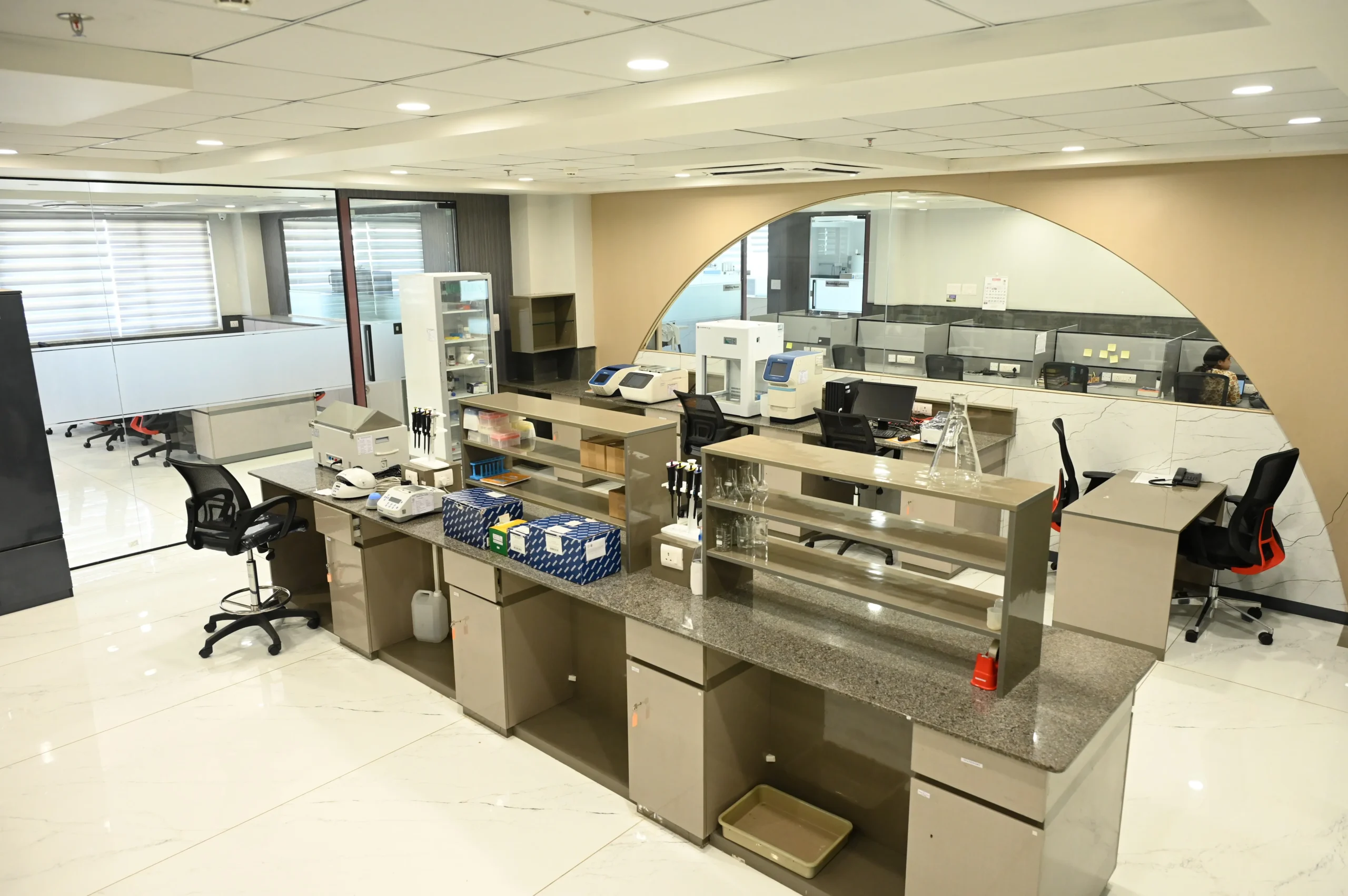 Lab-image